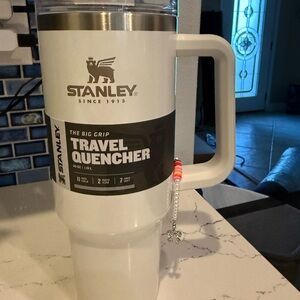 Stanley White Travel Quencher with Handle